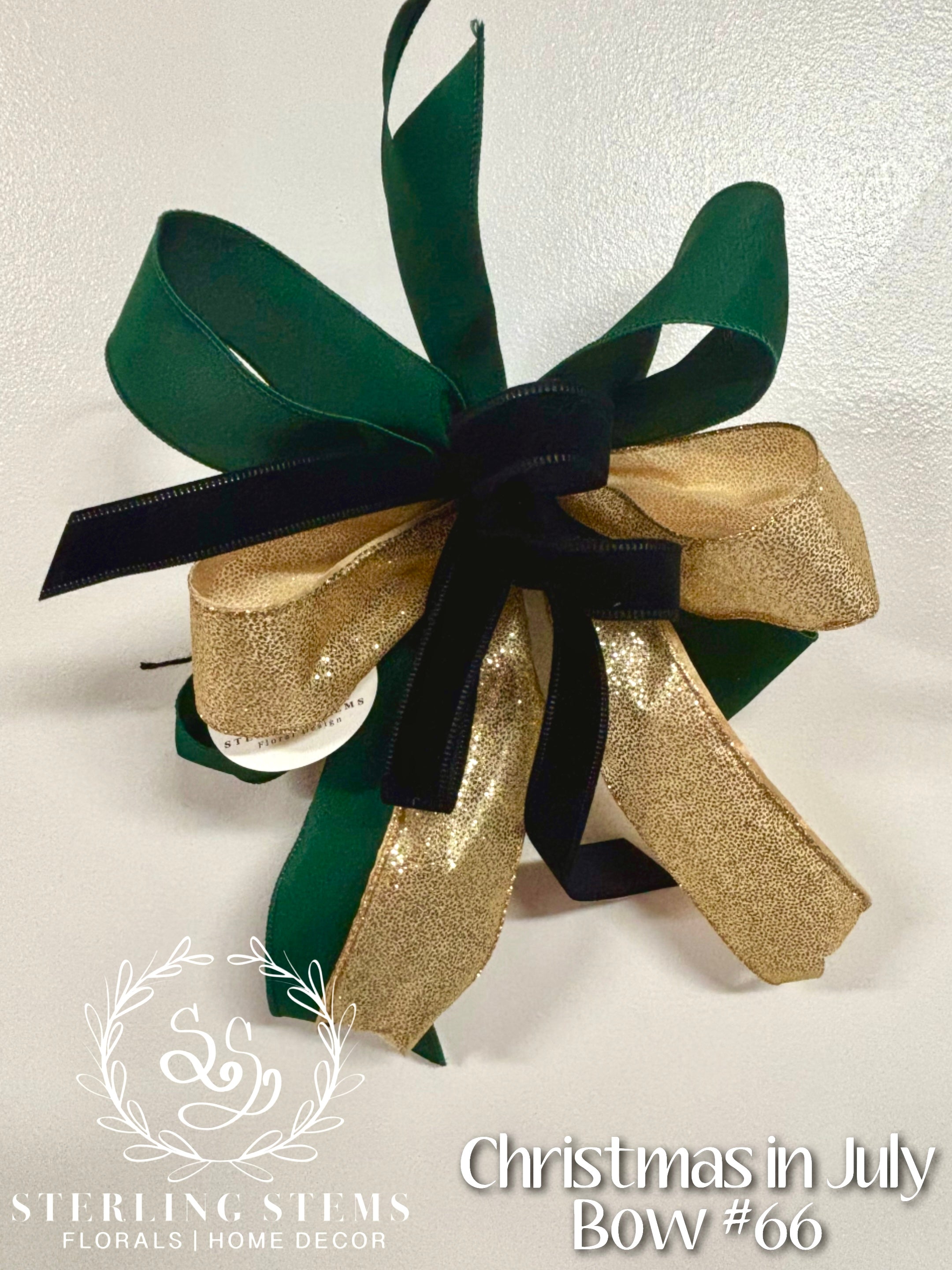 #66 Small Christmas Bow