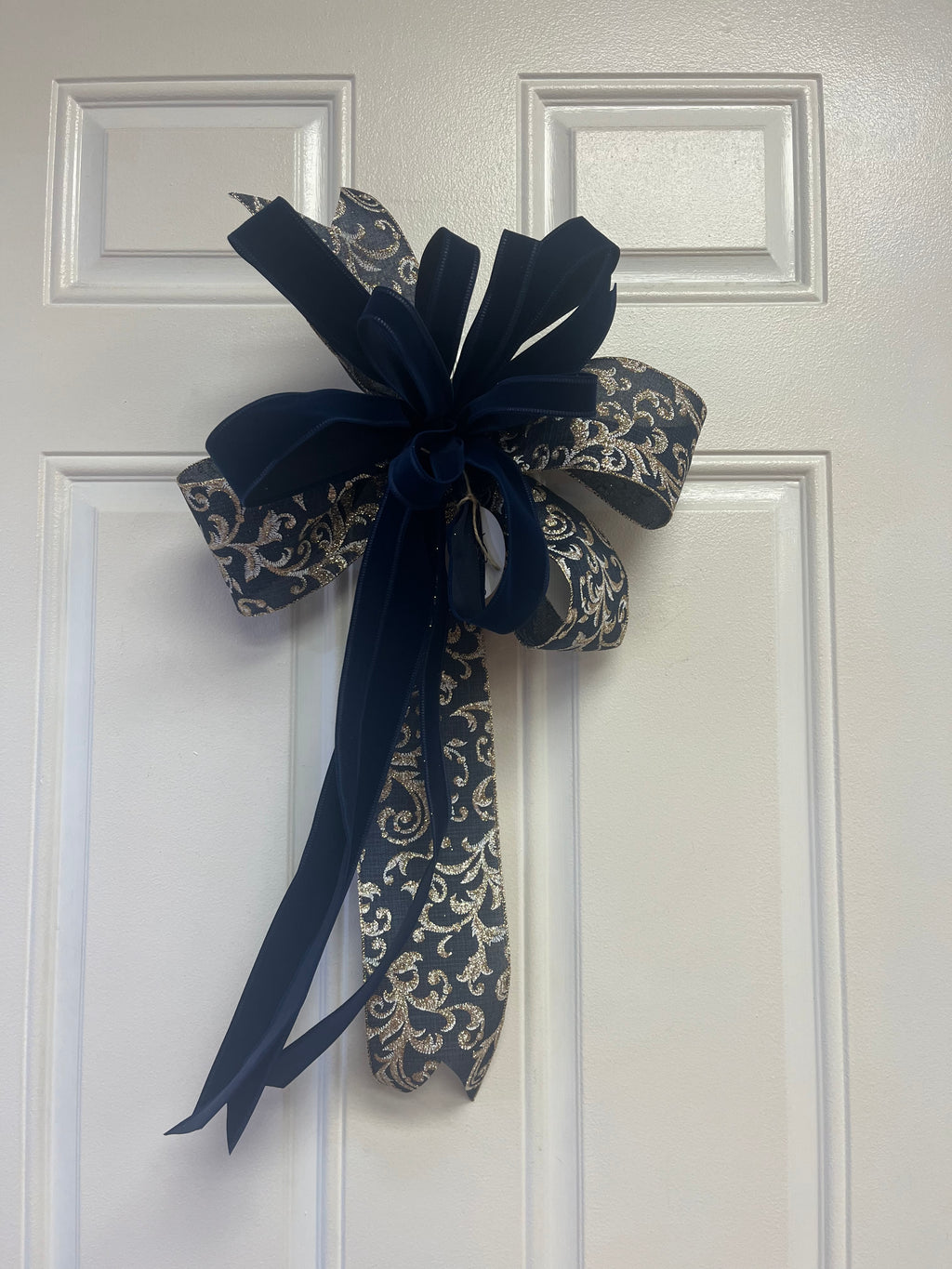#8 Christmas Bow